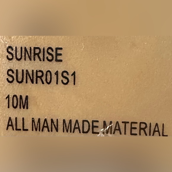 Sunrise Steve Madden clear sandals - Picture 3 of 4